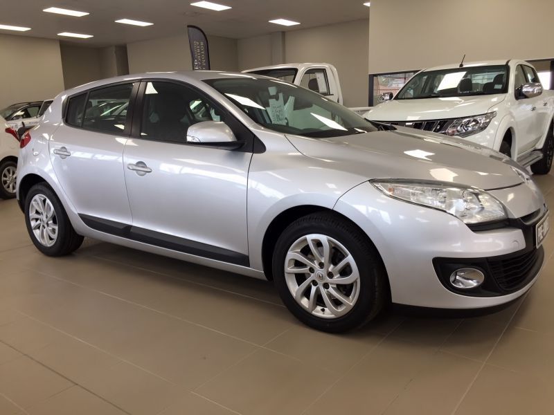 2013 Renault Megane 1 6 Dynamique 5dr Mt For Sale 87 000 Km