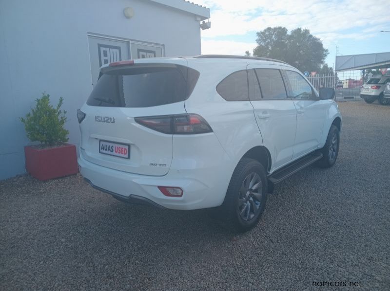 2023 Isuzu MU-X 3.0 LS 4x4 AUTO pictures