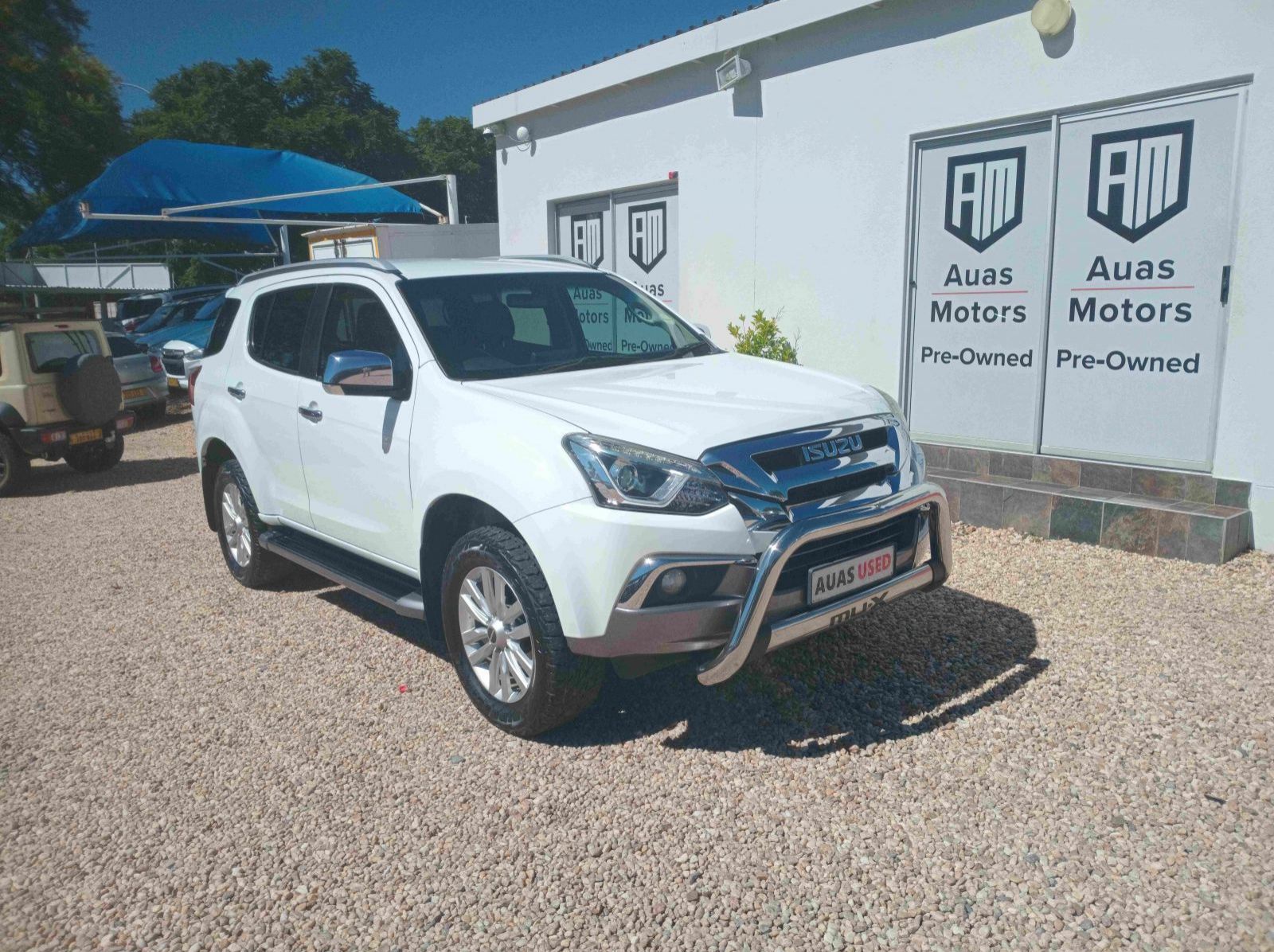 Used Isuzu MU-X 3.0 4x2 Auto  for sale in Windhoek, Namibia