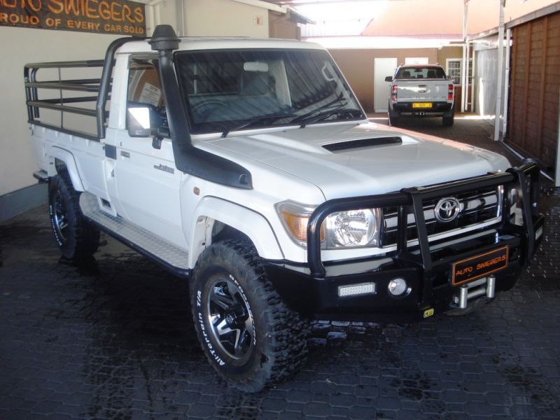 Toyota land cruiser lx