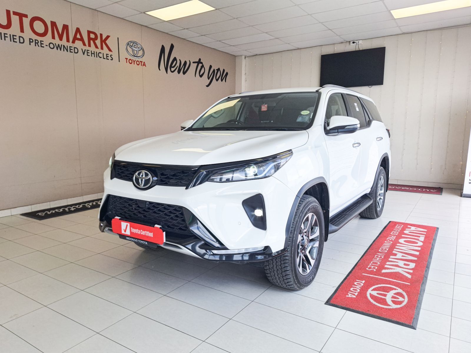 Toyota Fortuner 2.4 GD-6 4x4 AT in Namibia