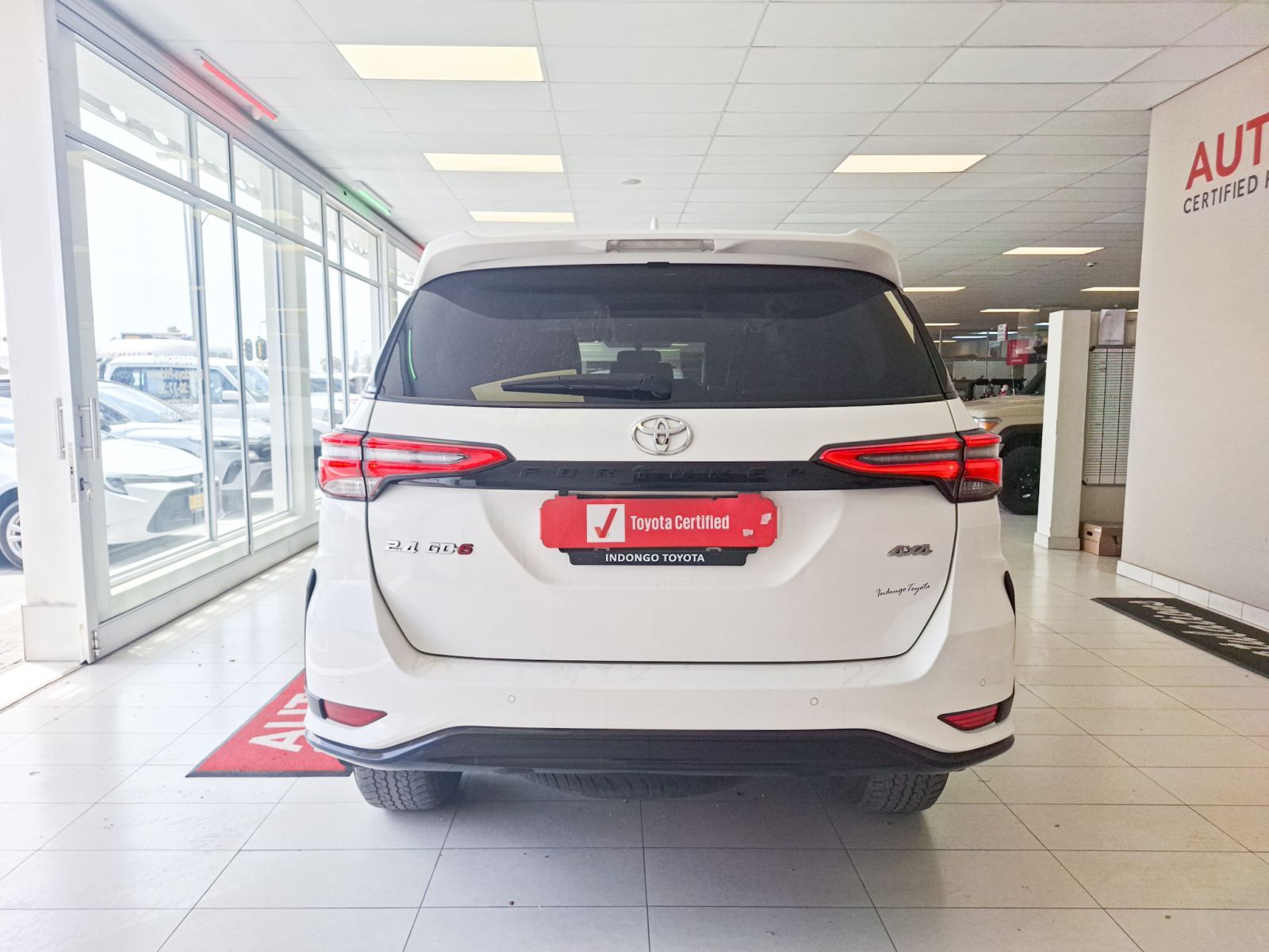 2024 Toyota Fortuner 2.4 GD-6 4x4 AT photo