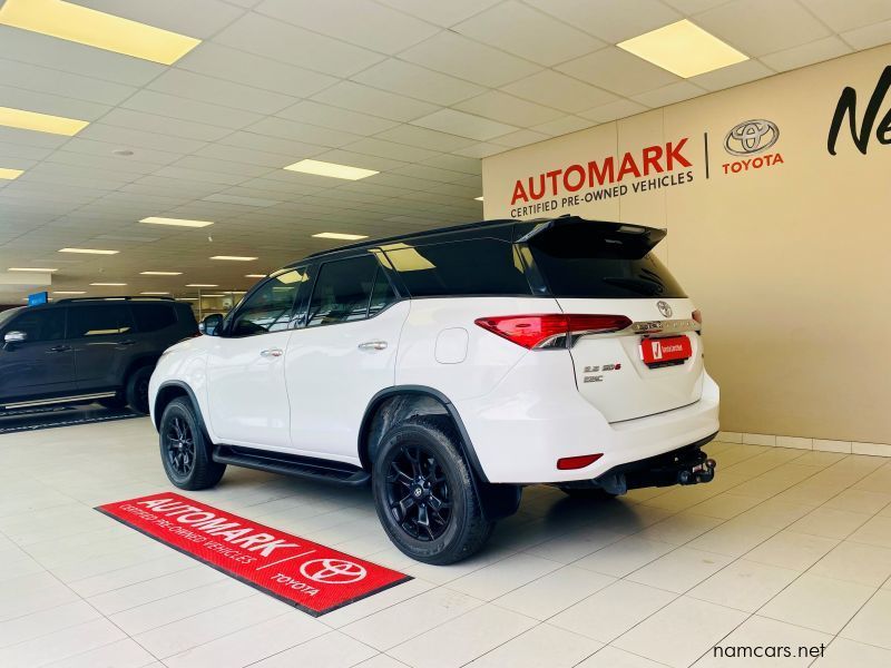 2020 Toyota Fortuner Epic Black 2.8 4x4 AT photo