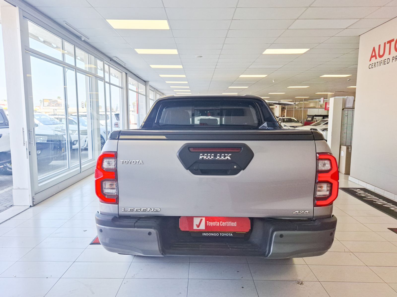 2024 Toyota Hilux 2.8 LGD RS 48V MH 4x4 AT photo