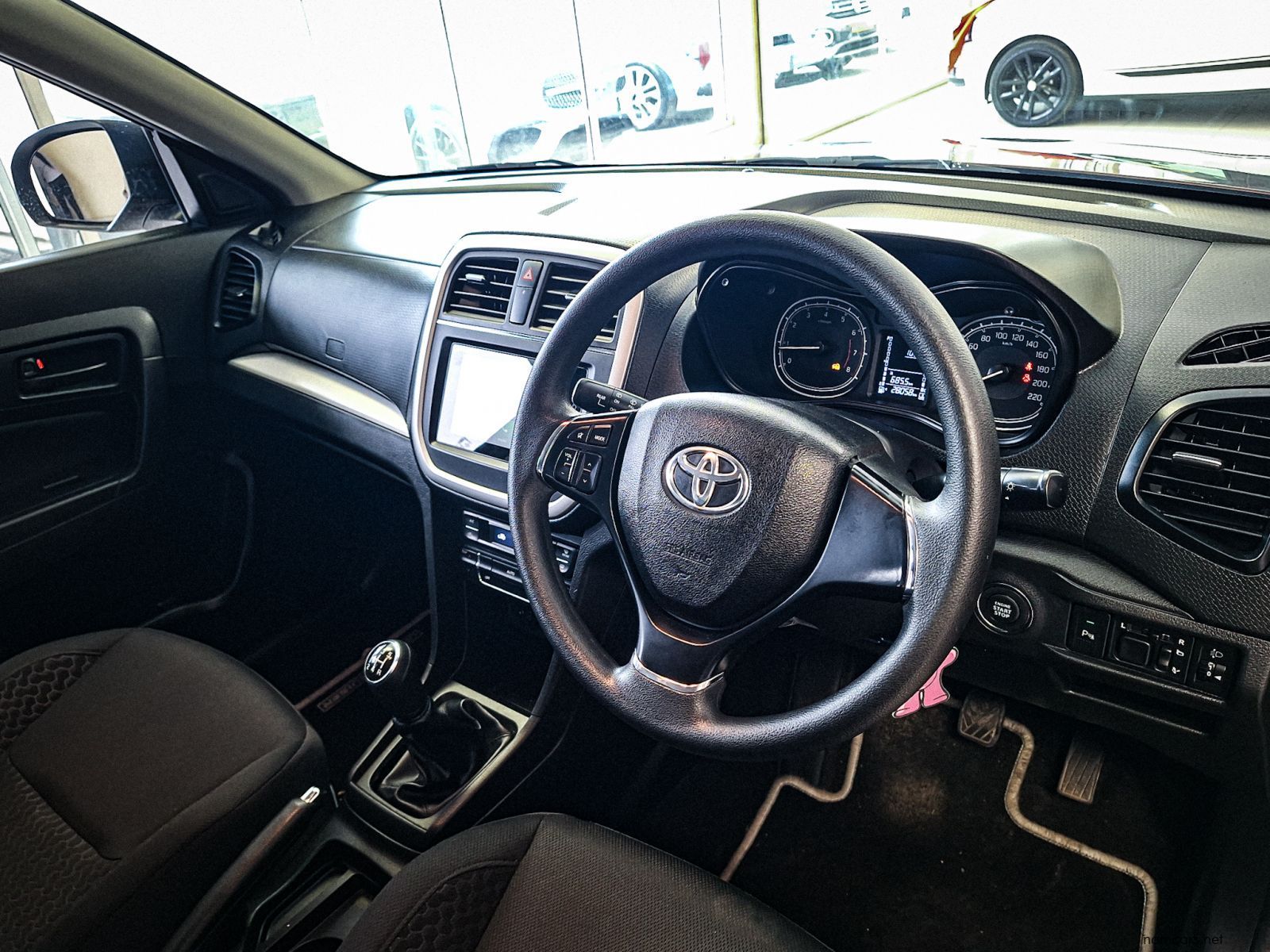 2021 Toyota Urban Cruiser 1.5 XS MT photo