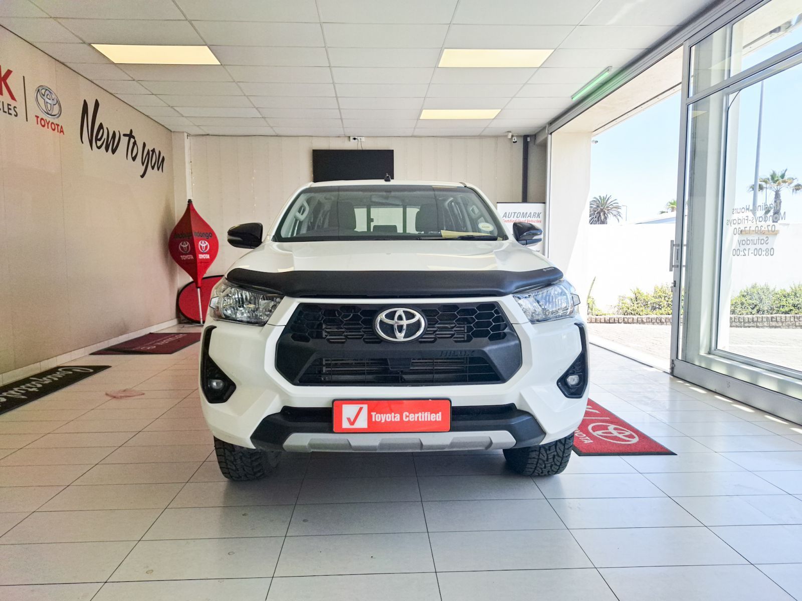 2024 Toyota Hilux Raider 2.4 Gd-6 4x4 AT photo