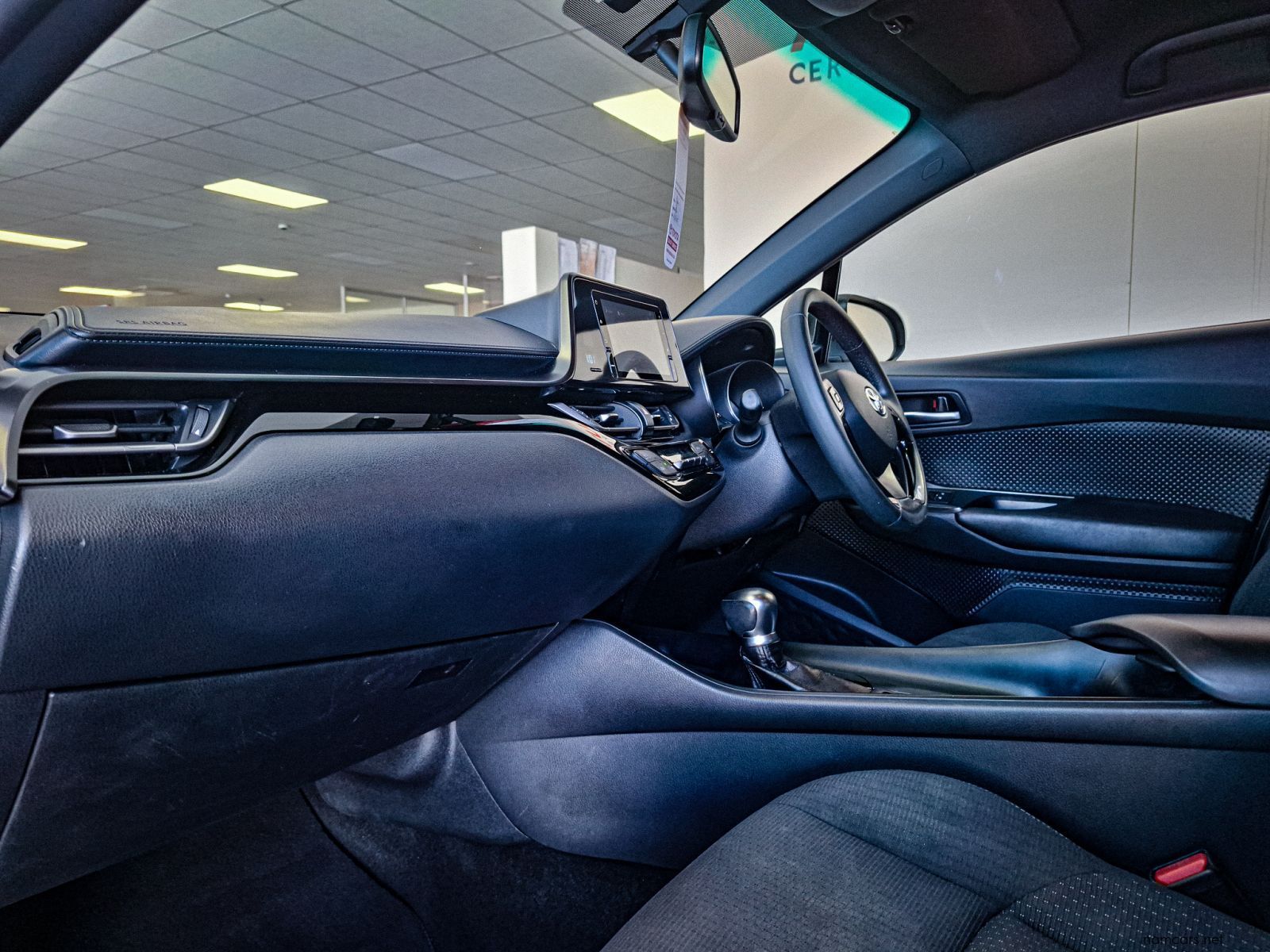 2019 Toyota C-HR 1.2T Plus CVT photo