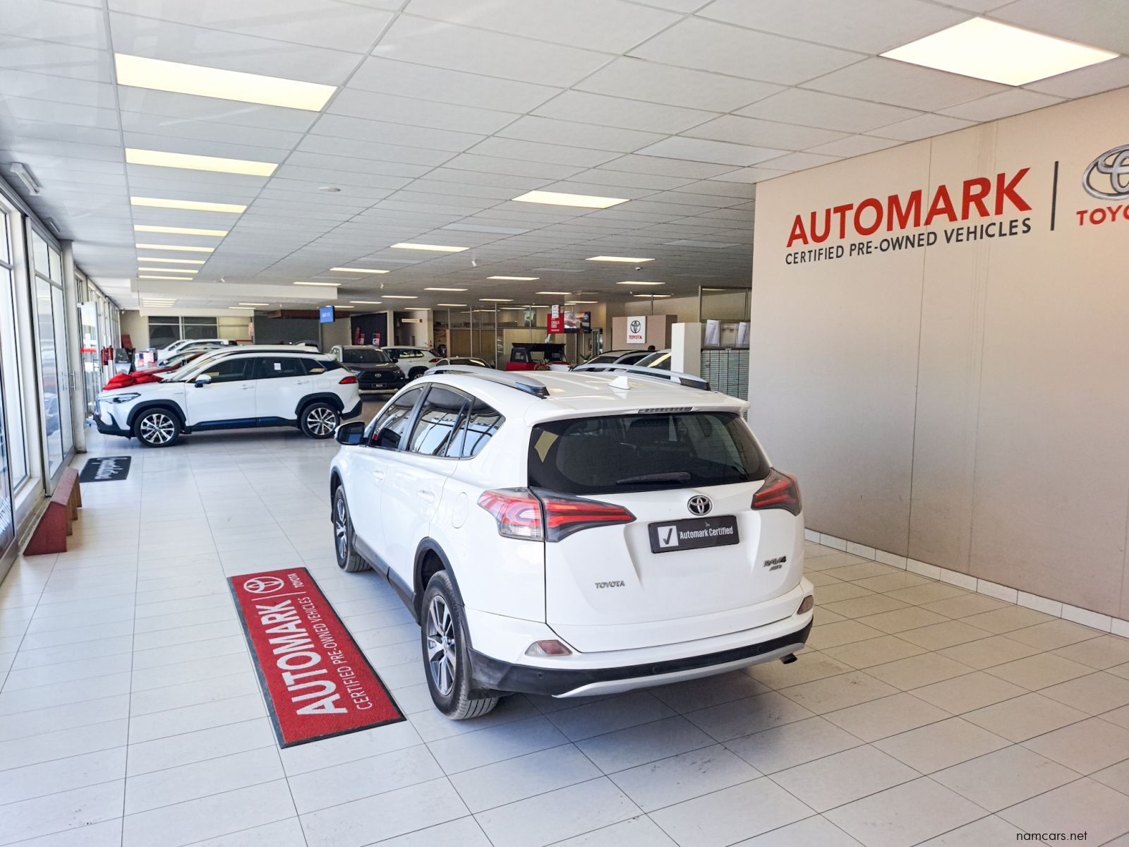 2017 Toyota Rav4 2.2D GX AWD MT photo