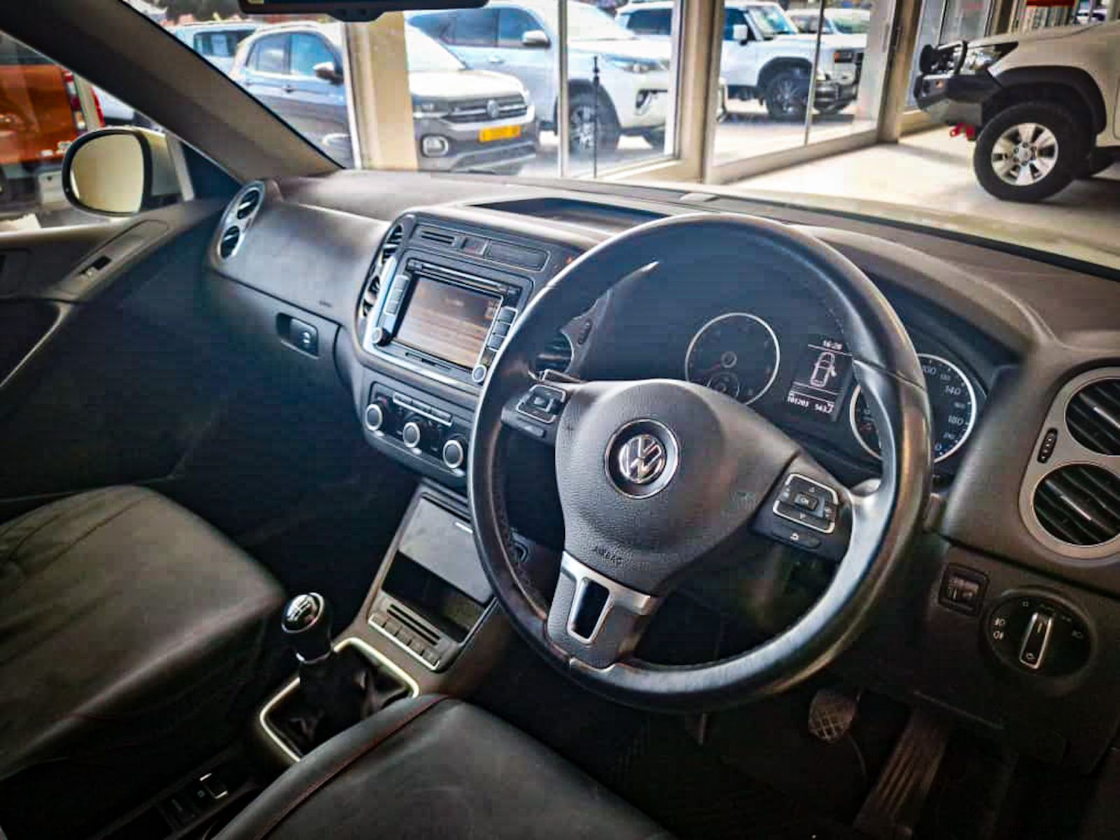 2015 Volkswagen Tiguan 2.0 TDi photo