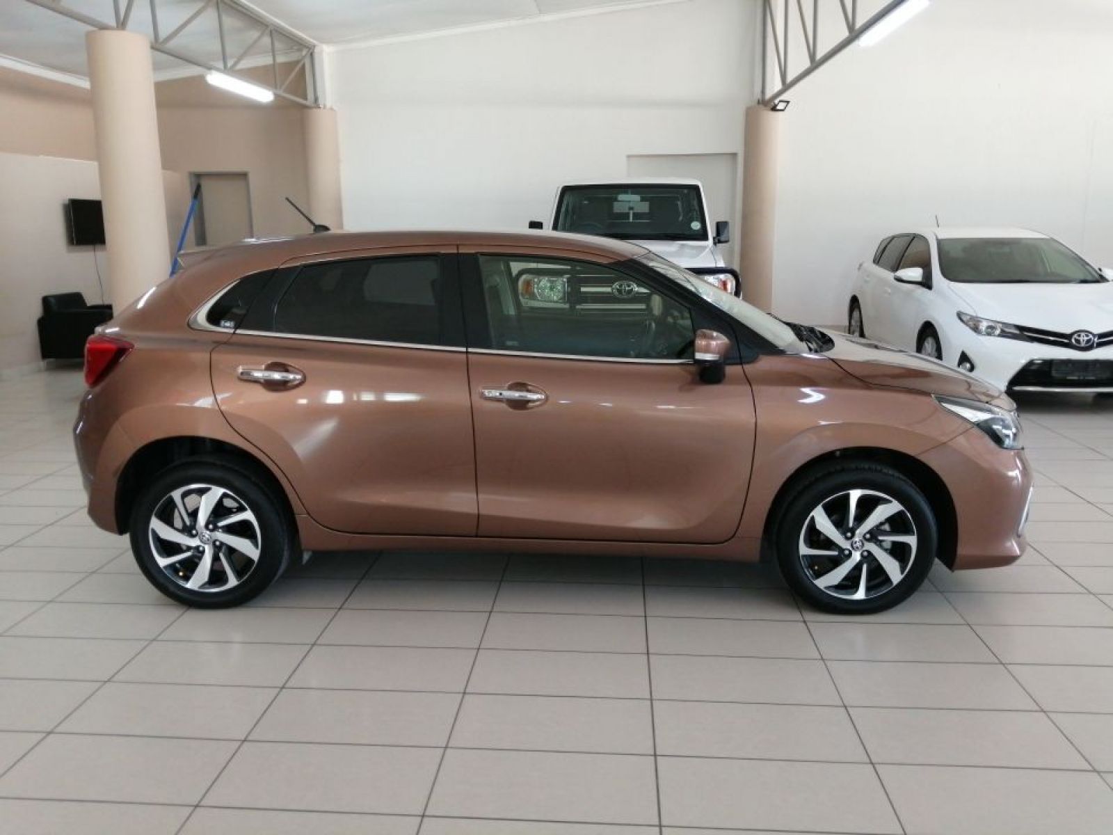 2023 Toyota Starlet 1.5 XR MT photo