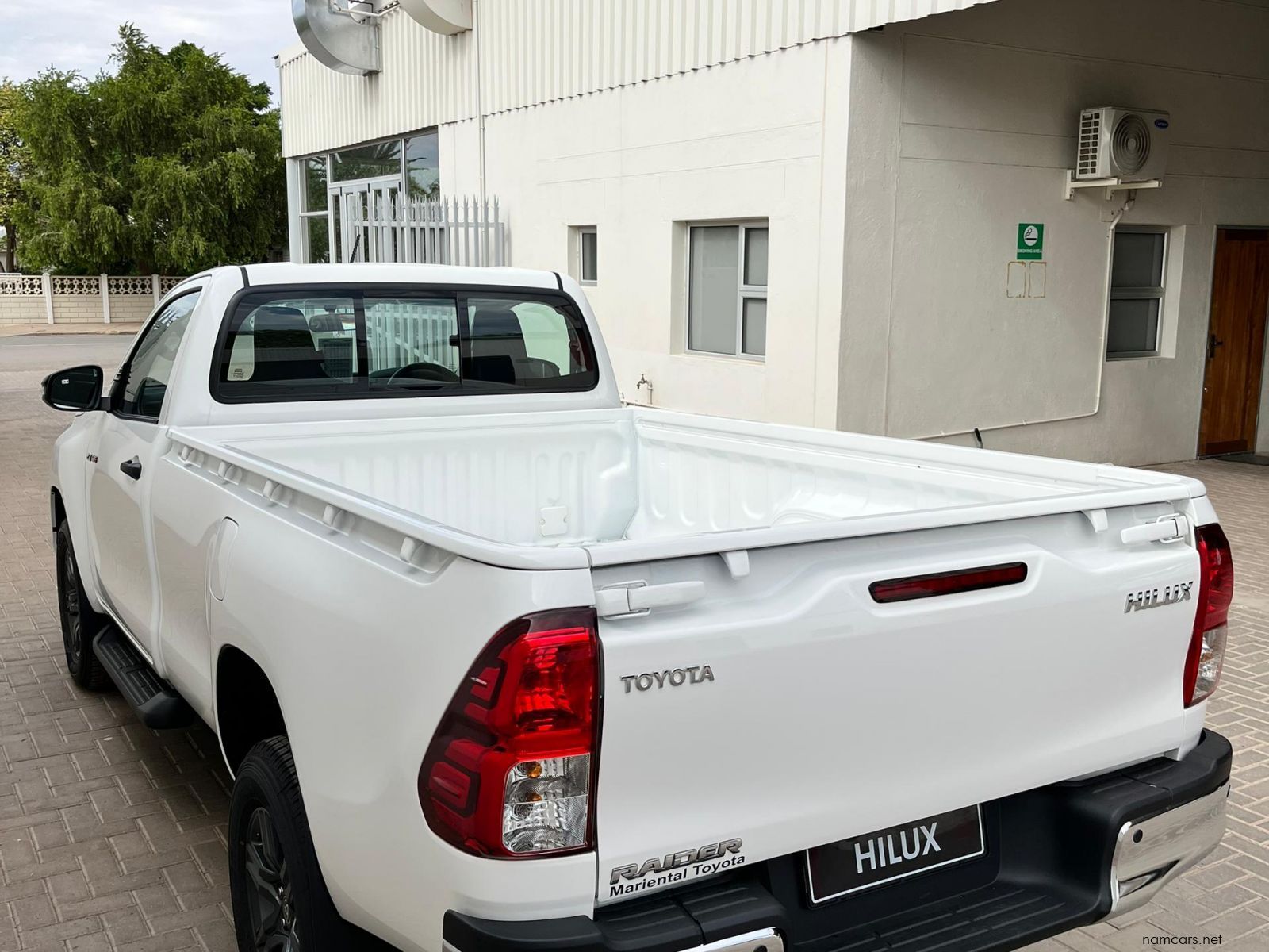 2026 Toyota Hilux SC 2.4GD6 4X2 Raider MT photo