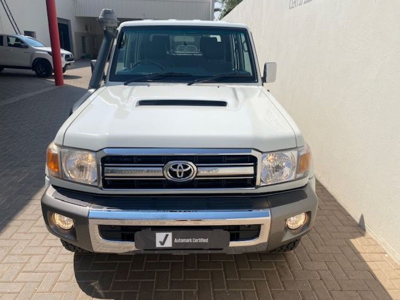 2016 Toyota Land Cruiser 79 4.5d P/u D/c photo