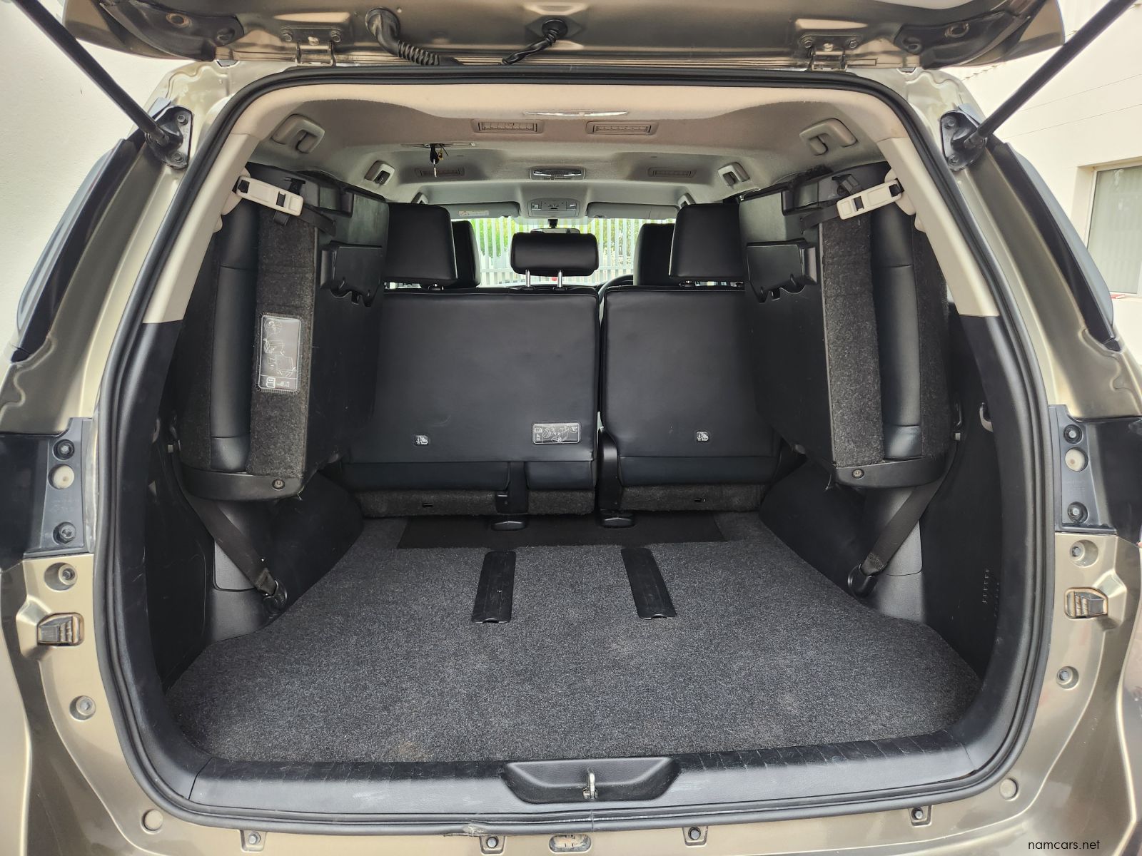 2021 Toyota Fortuner 2.4GD6 4X2 MT photo