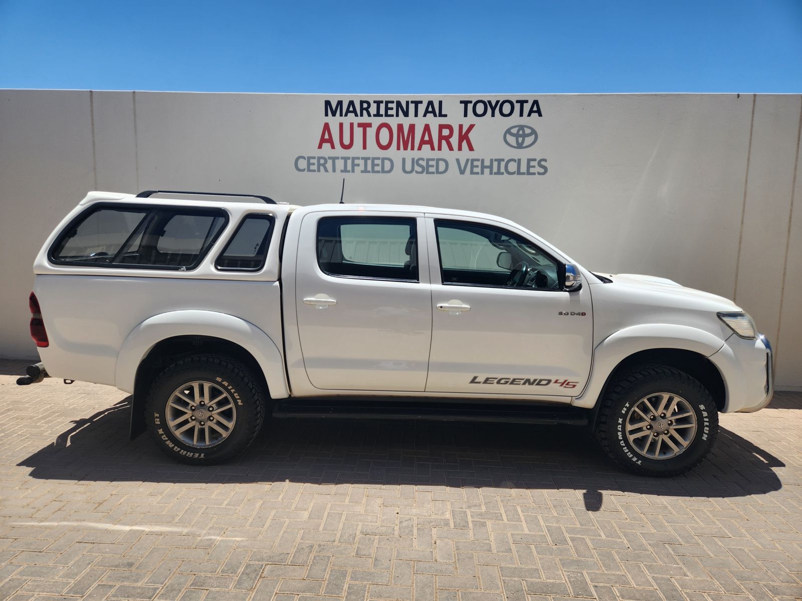 2016 Toyota Hilux DC 3.0D4D 4x2 Legend 45 MT photo