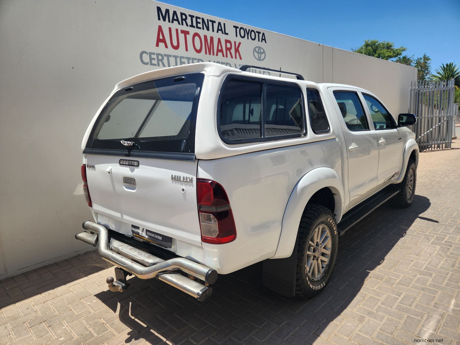 2016 Toyota Hilux DC 3.0D4D 4x2 Legend 45 MT photo