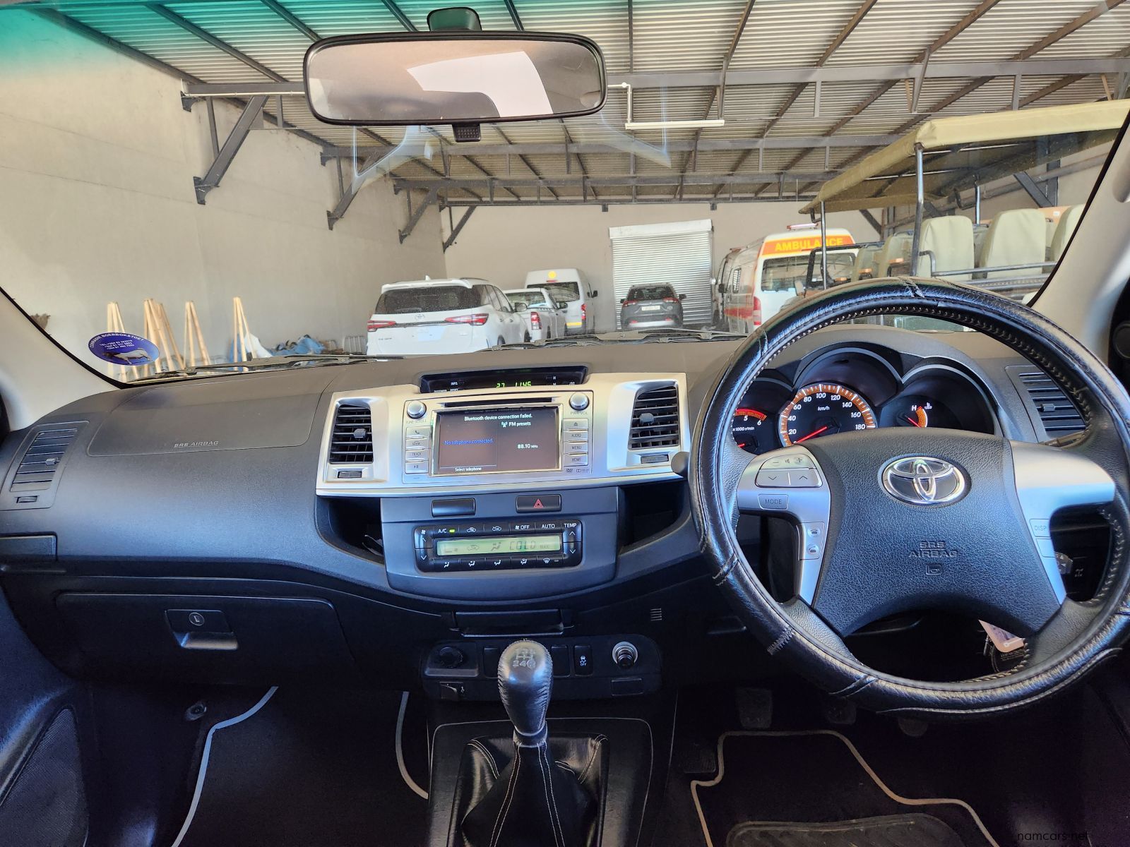 2016 Toyota Hilux DC 3.0D4D 4x2 Legend 45 MT photo