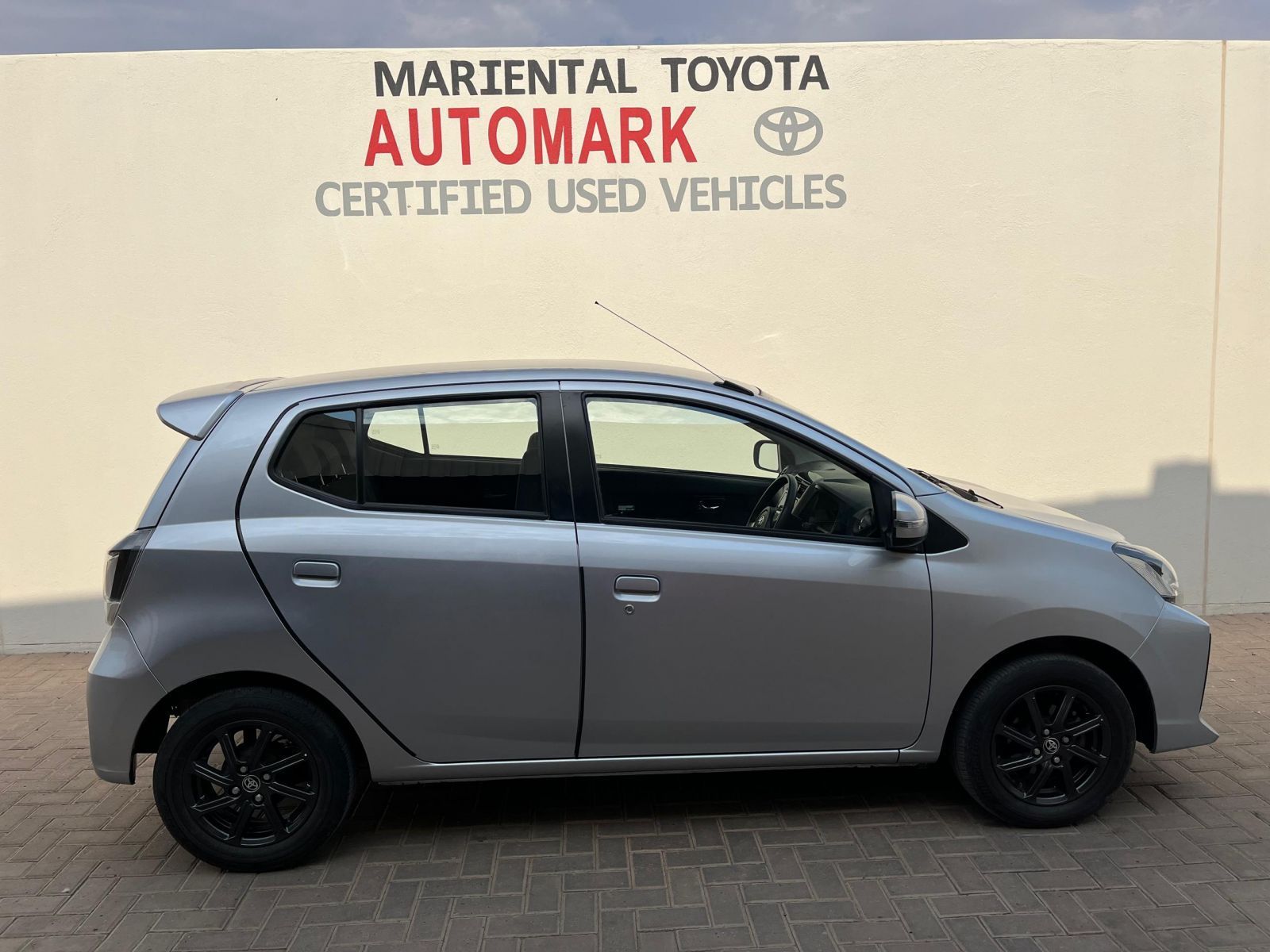 2022 Toyota Agya 1.0 AT photo