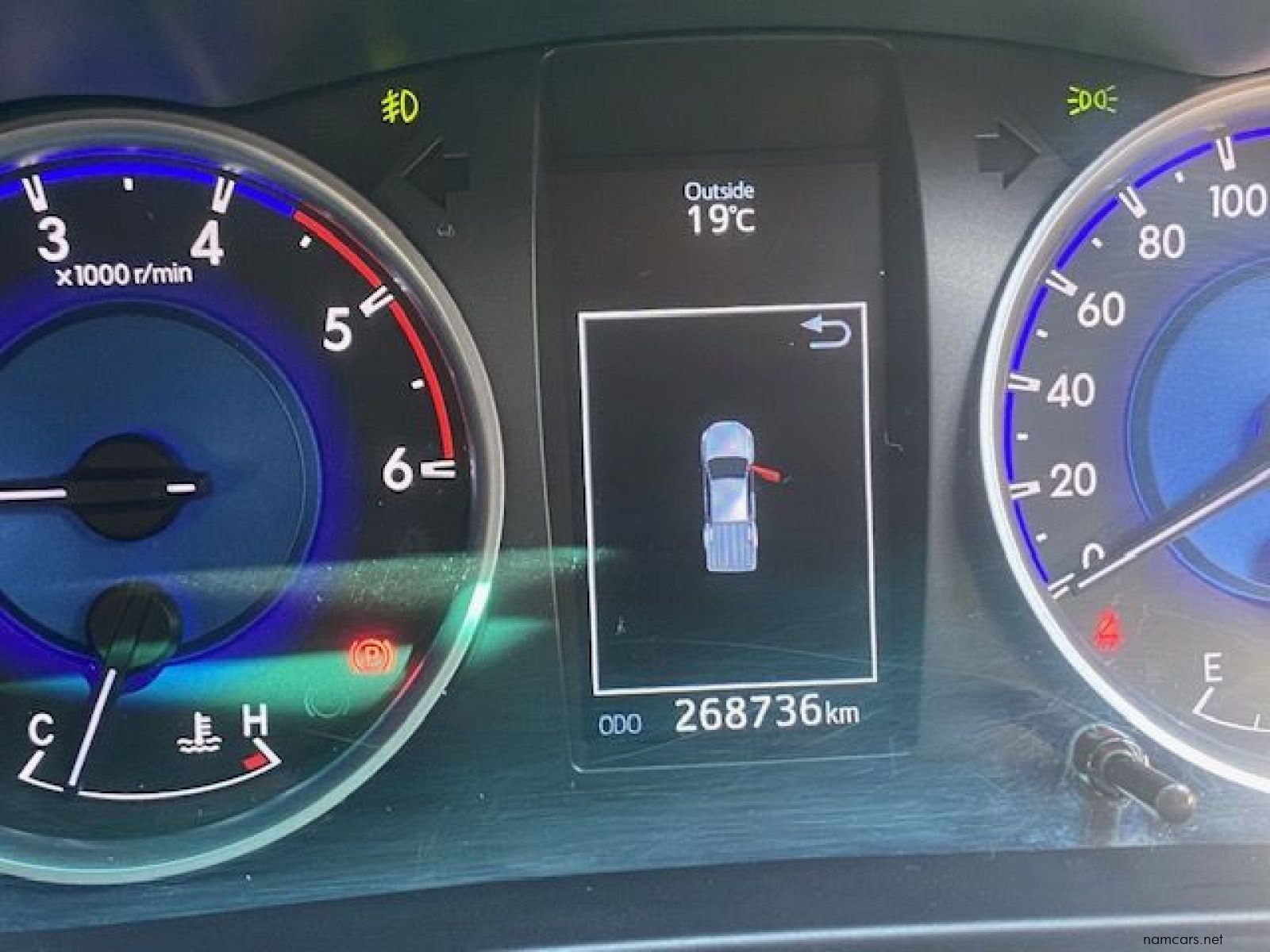 2016 Toyota Hilux 2.8 Gd-6 Raider 4x4 P/u D/c photo