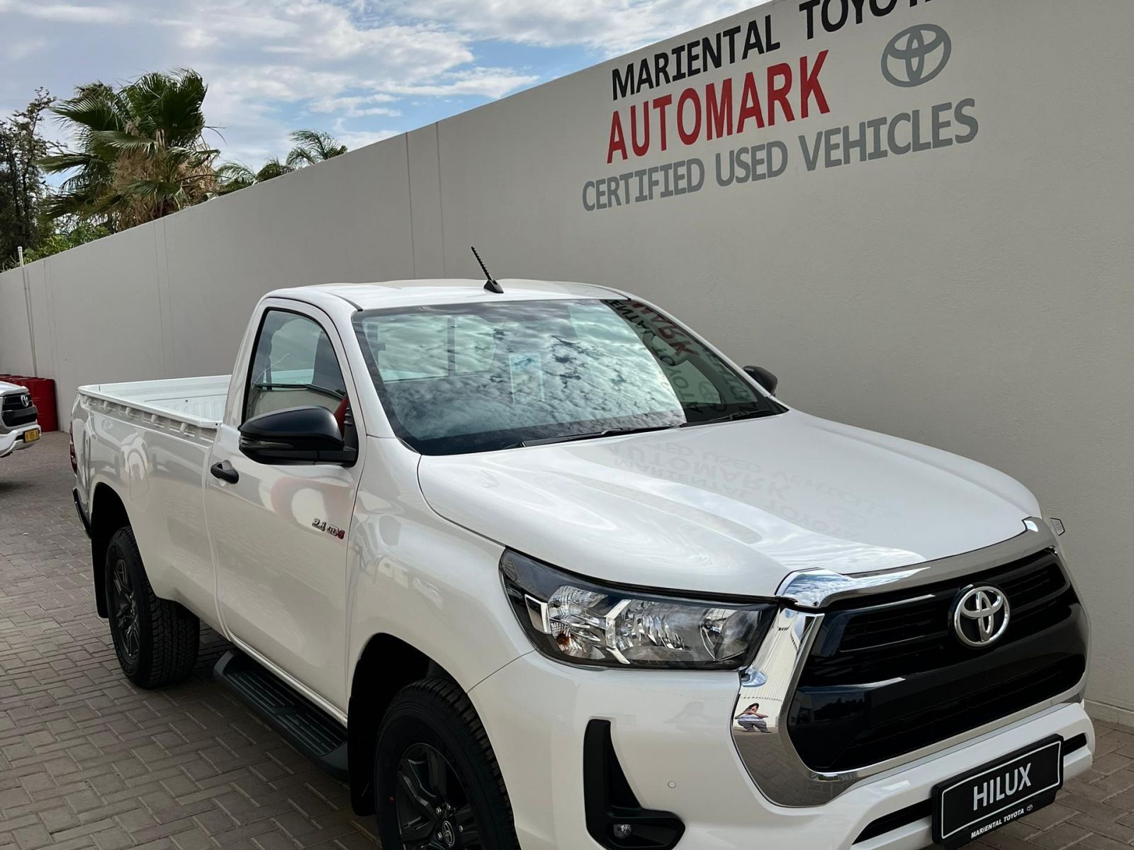 Toyota Hilux SC 2.4GD6 4X2 Raider MT in Namibia