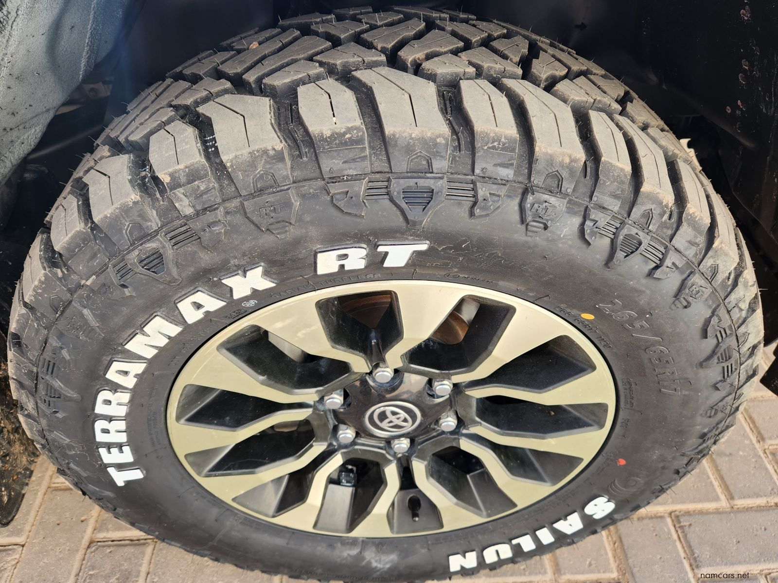 2023 Toyota Hilux DC 2.8GD6 4x4 GR-S AT photo