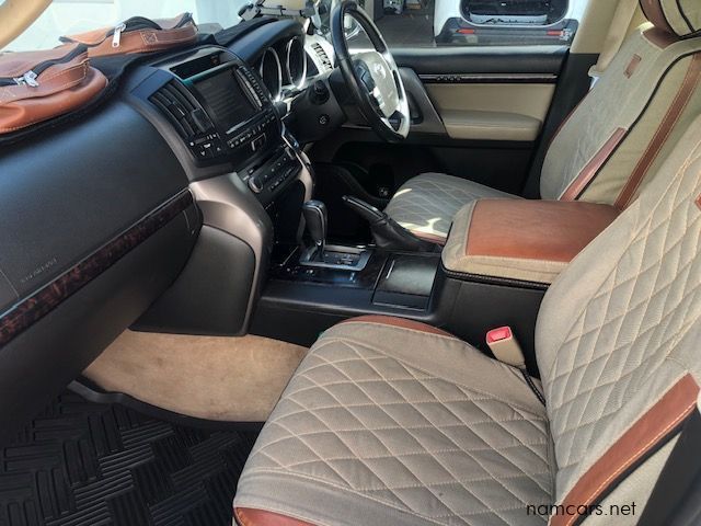 2008 Toyota LAND CRUISER 200 VX 4.5D photo