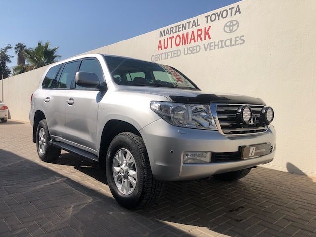 Toyota LAND CRUISER 200 VX 4.5D in Namibia
