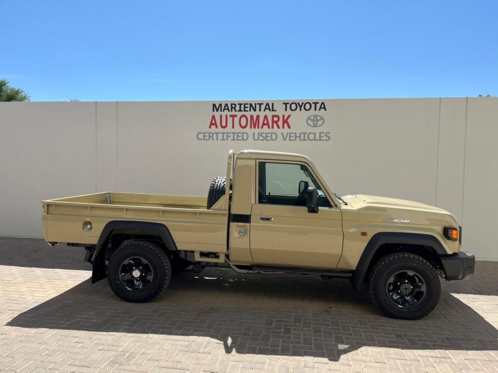 2026 Toyota Land Cruiser 4.2 S/C photo