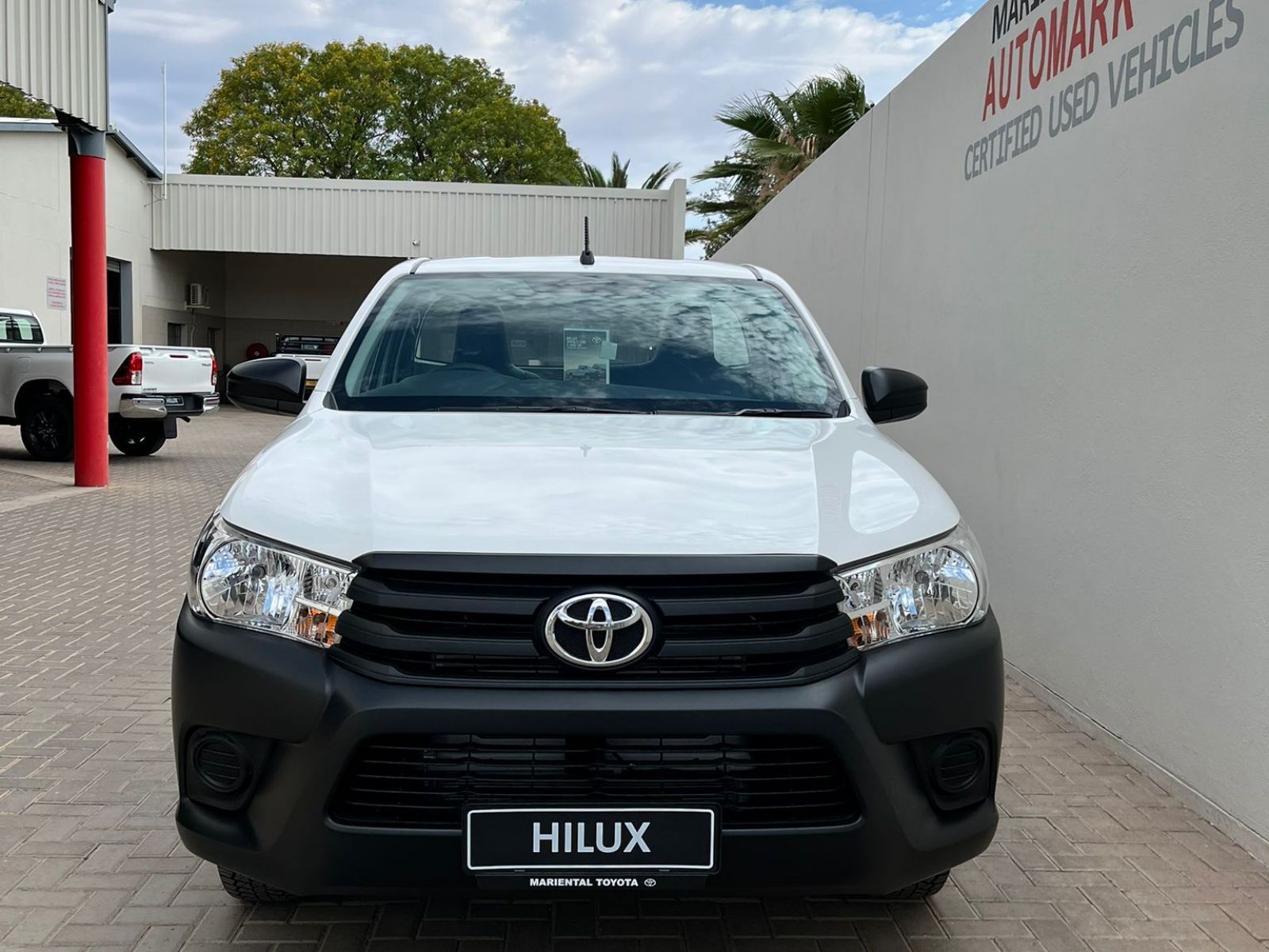 2025 Toyota Hilux SC 2.4GD 5MT A/C photo