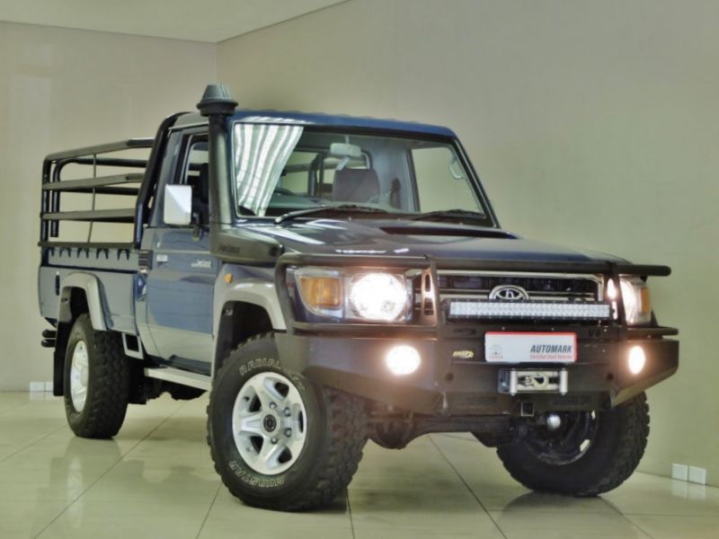 Toyota land cruiser lx