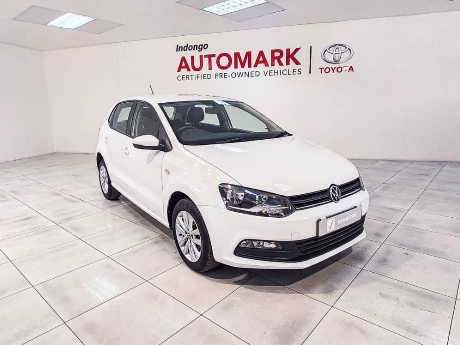 Volkswagen Polo Vivo 1.6 Comfortline Tip (5dr) in Namibia