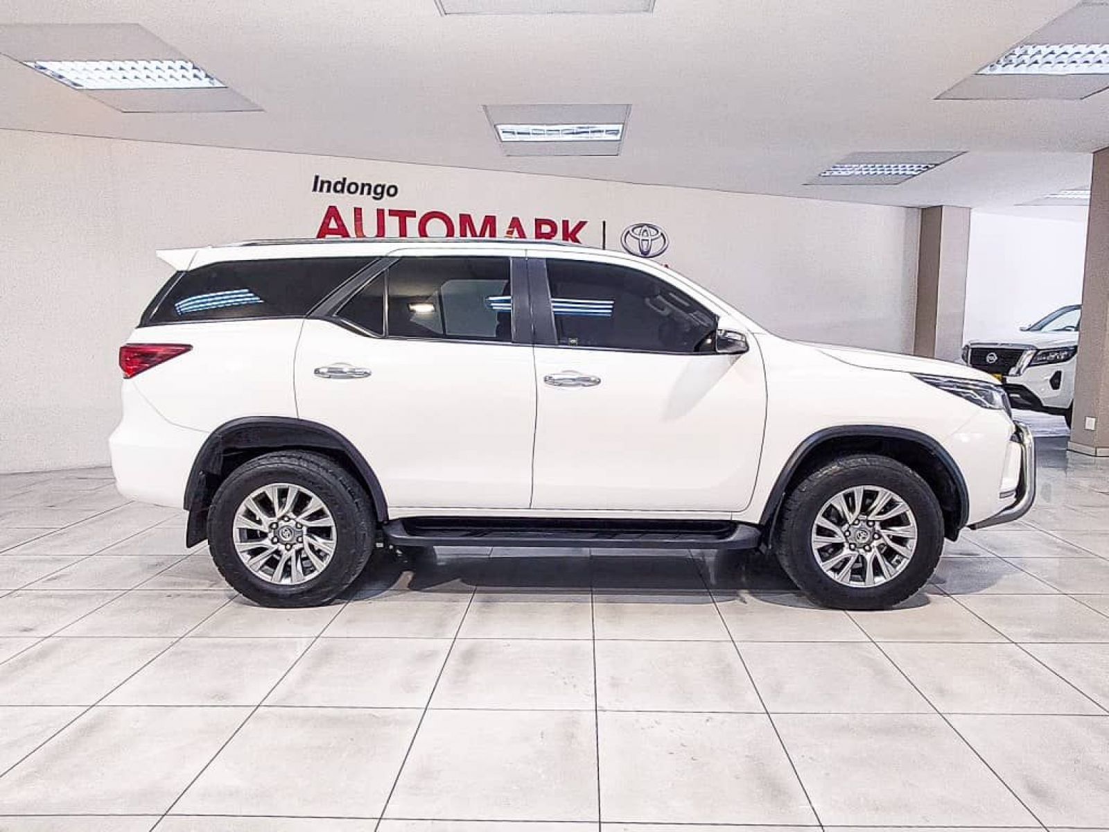 2021 Toyota Fortuner 2.8gd-6 4x4 A/t photo