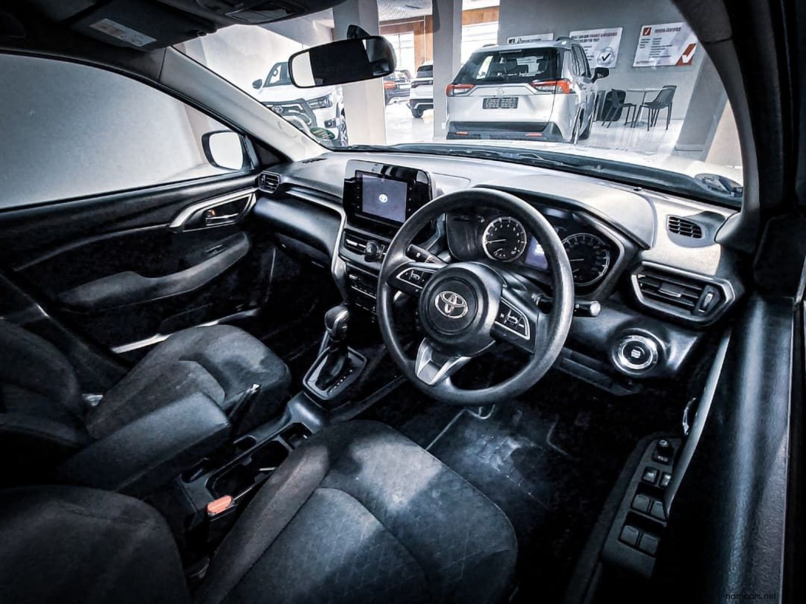 2024 Toyota Urban Cruiser 1.5 Xr A/t photo