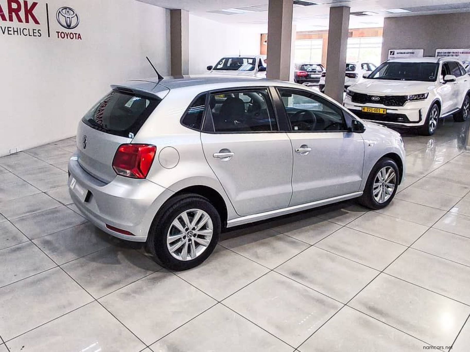 2023 Volkswagen Polo Vivo 1.6 Comfortline Tip (5dr) photo