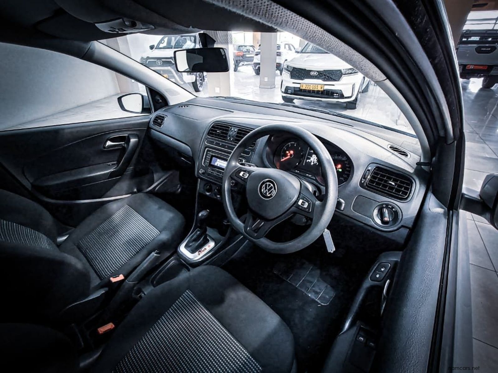 2023 Volkswagen Polo Vivo 1.6 Comfortline Tip (5dr) photo