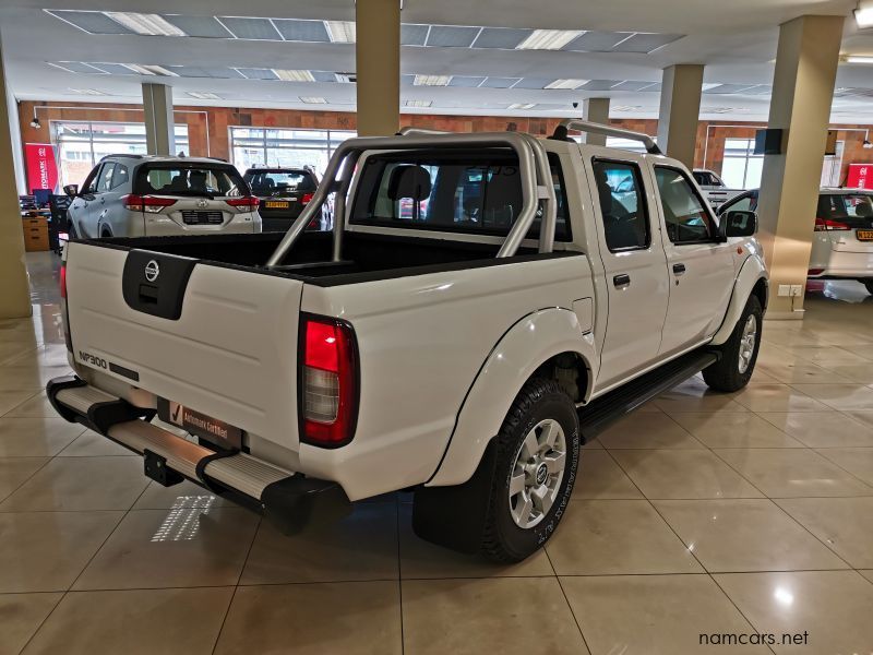 2017 Nissan Hardbody Np300 2.4i Hi-rider P/u D/c for sale | 47 000 Km ...