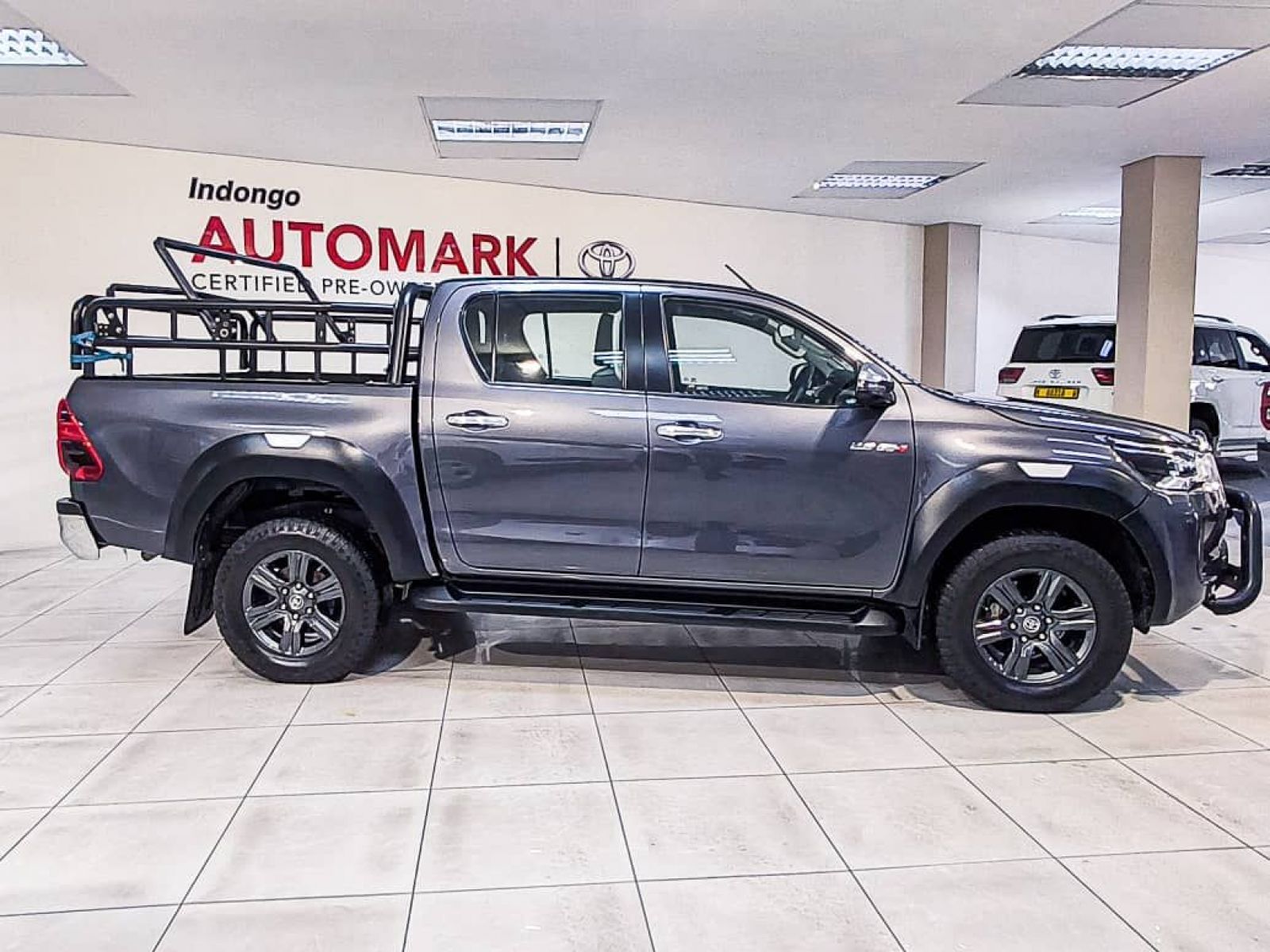 2023 Toyota Hilux 2.8 Gd-6 Raider 4x4 A/t P/u D/c photo
