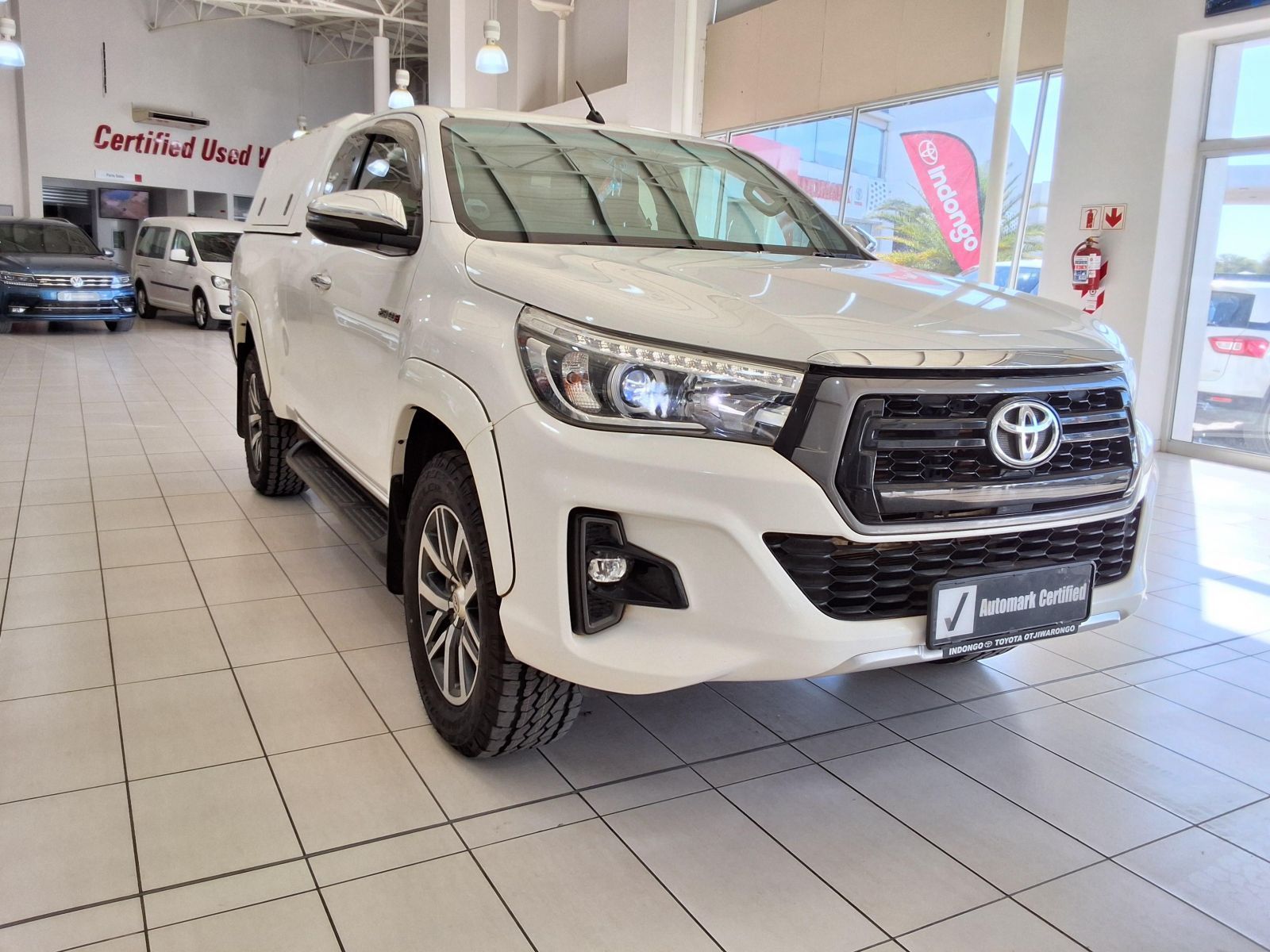 2018 Toyota Hilux Extra Cab 2.8GD6 4x4 Raider AT photo