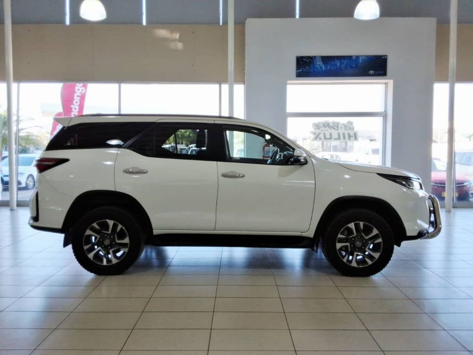 2023 Toyota Fortuner 2.8 GD6 VX 4x4 AT photo