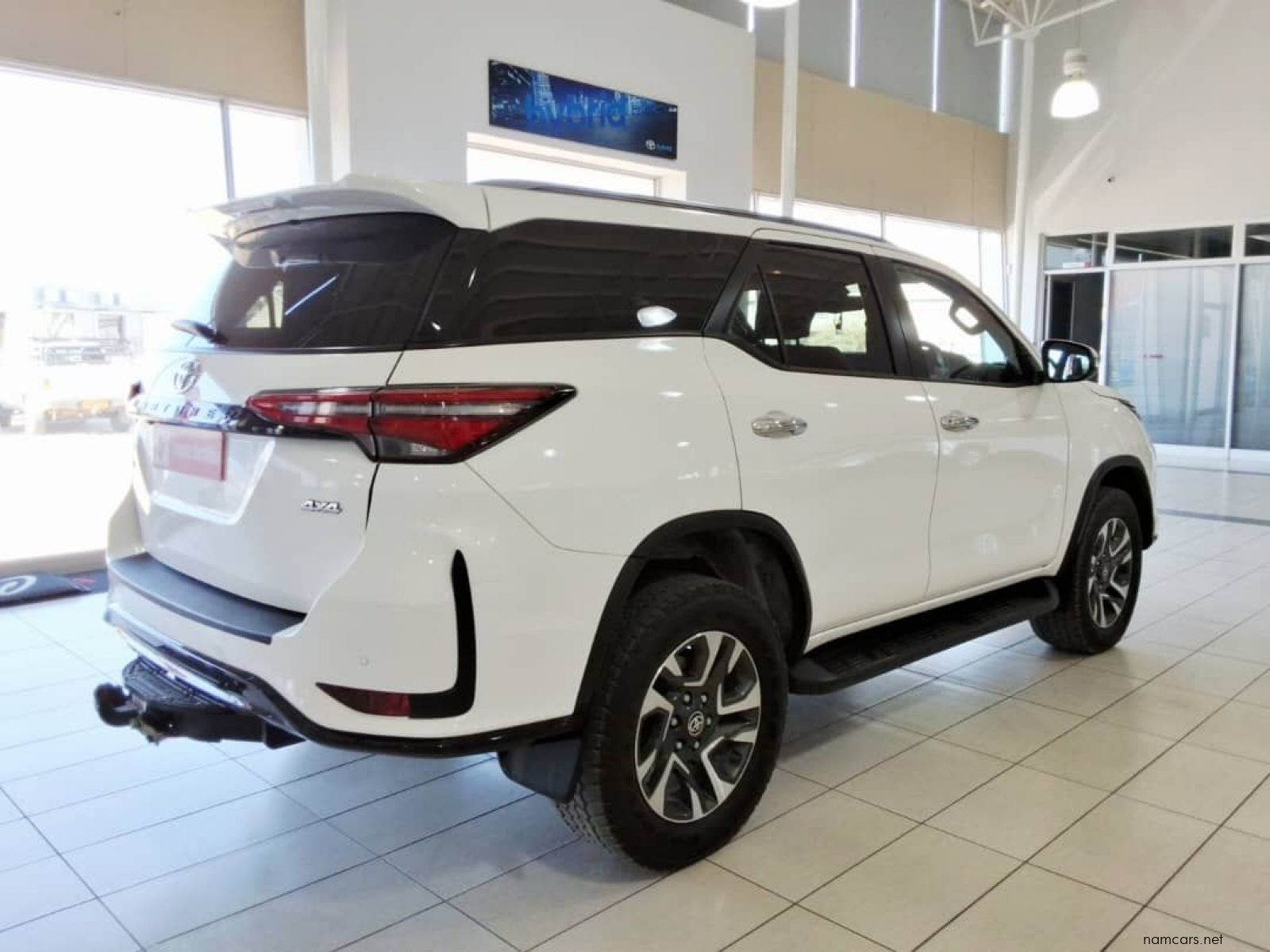 2023 Toyota Fortuner 2.8 GD6 VX 4x4 AT photo