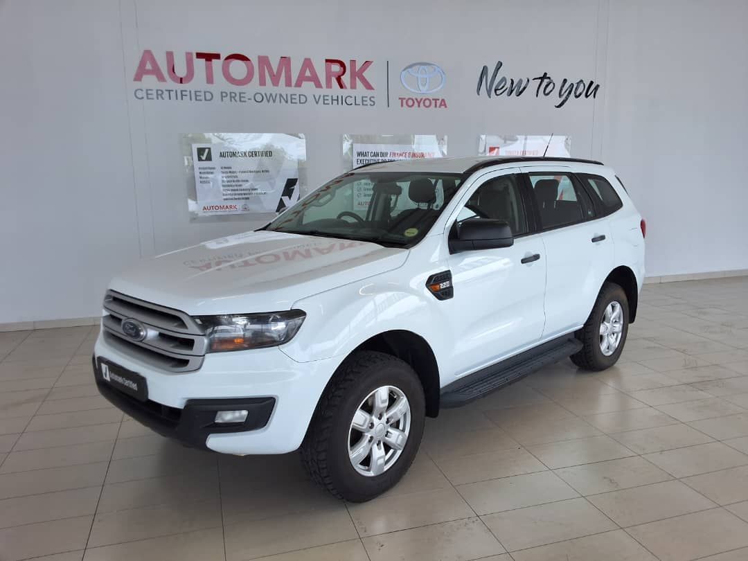 Ford 2.2 FORD EVEREST XLS 4x4 in Namibia