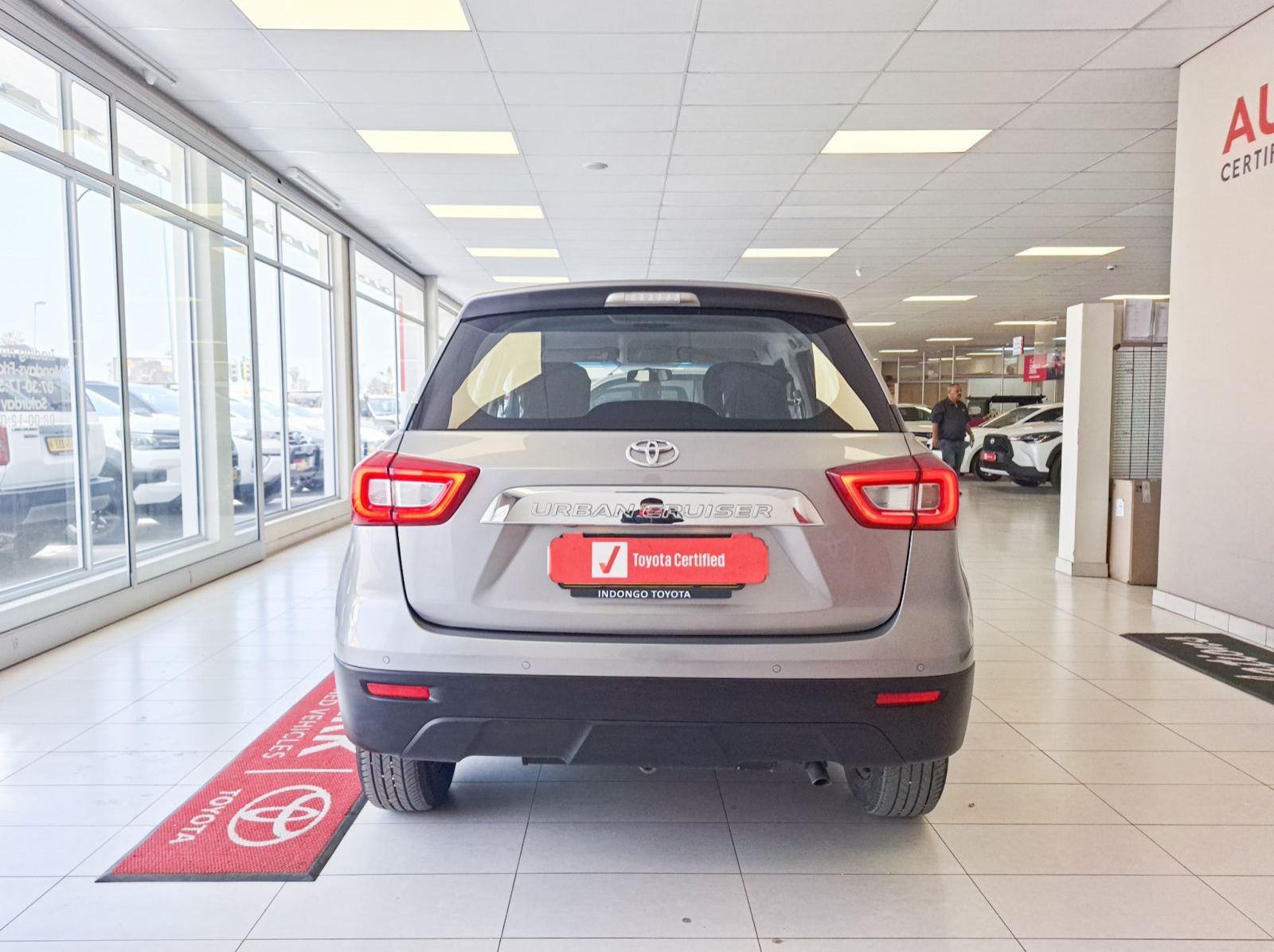 2022 Toyota Urban Cruiser 1.5 Xi pictures