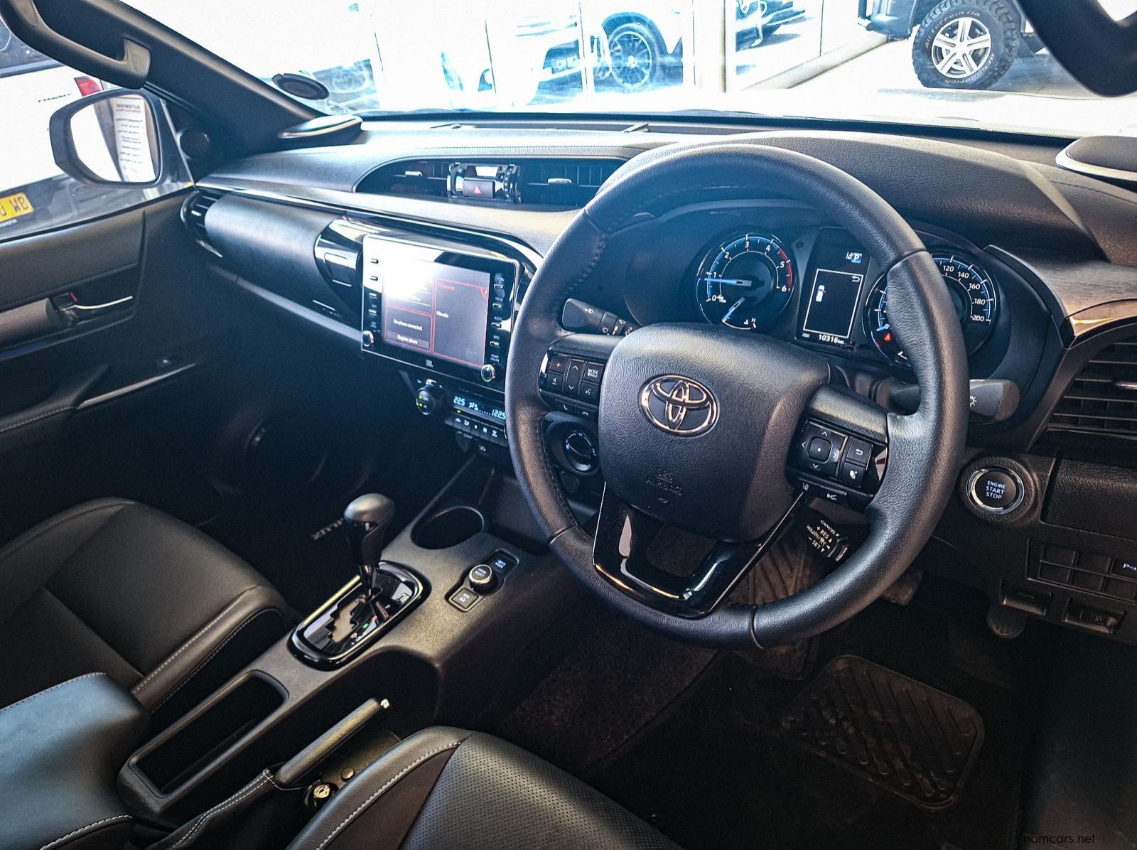 2024 Toyota Hilux 2.8 LGD RS 48V MH 4x4 AT pictures