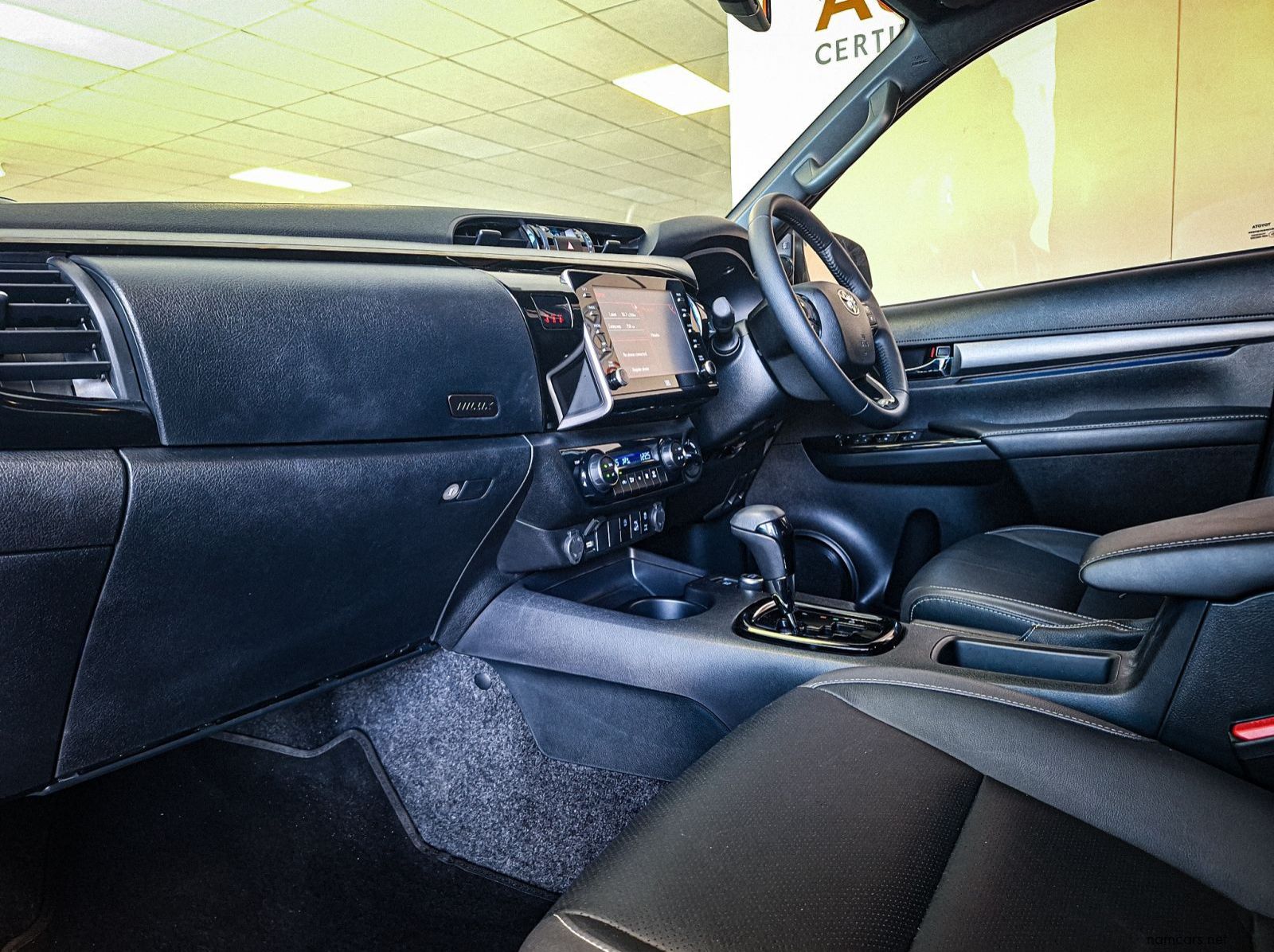 2024 Toyota Hilux 2.8 LGD RS 48V MH 4x4 AT pictures