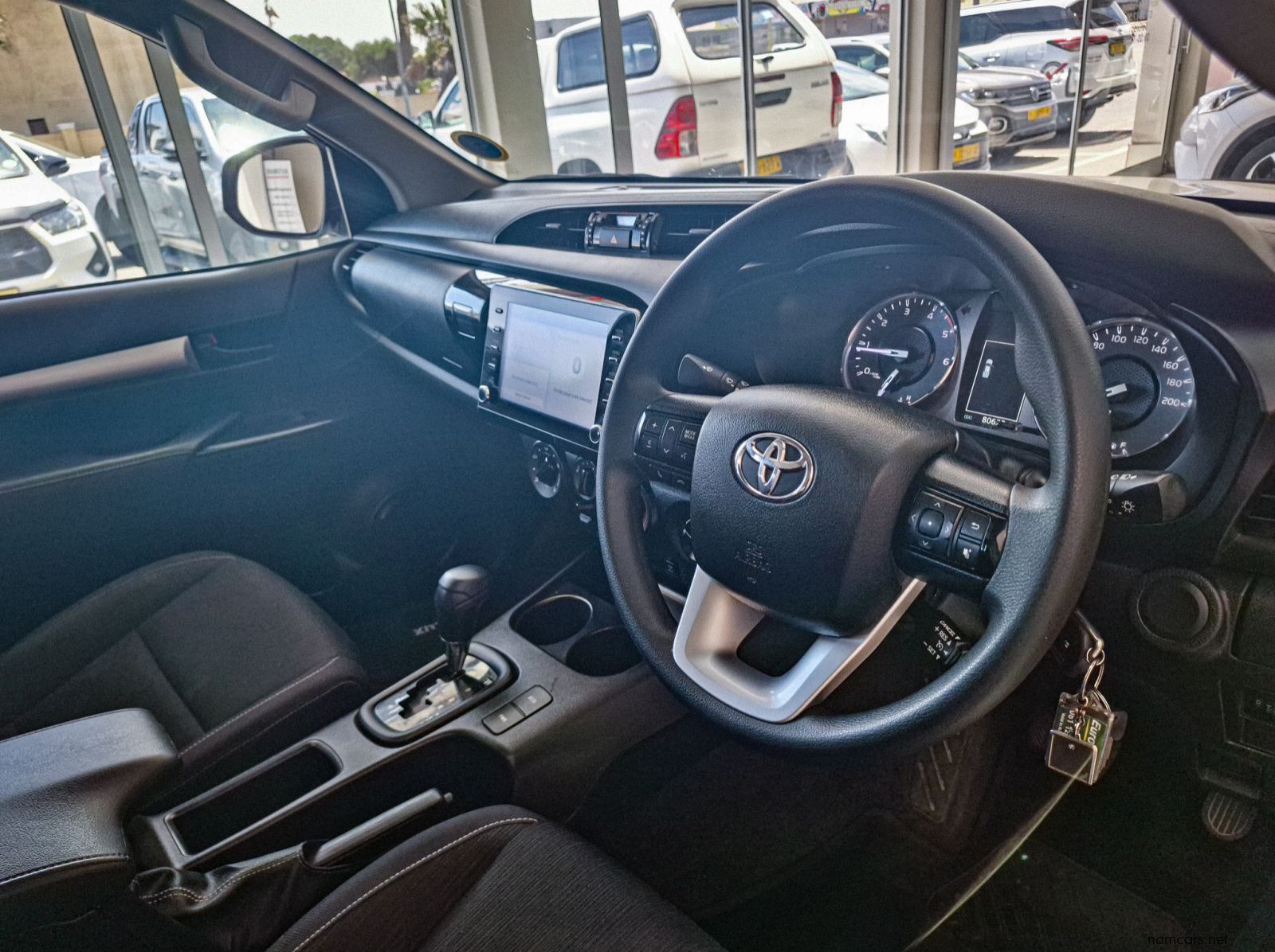 2024 Toyota Hilux Raider 2.4 Gd-6 4x4 AT pictures