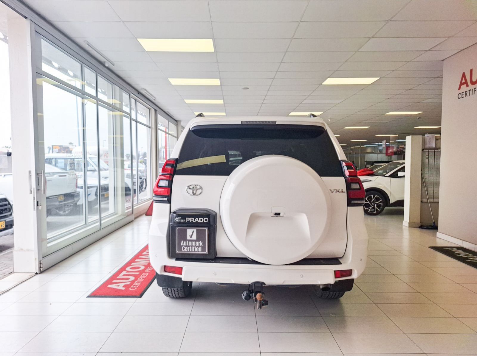 2022 Toyota Prado 2.8GD VX-L pictures