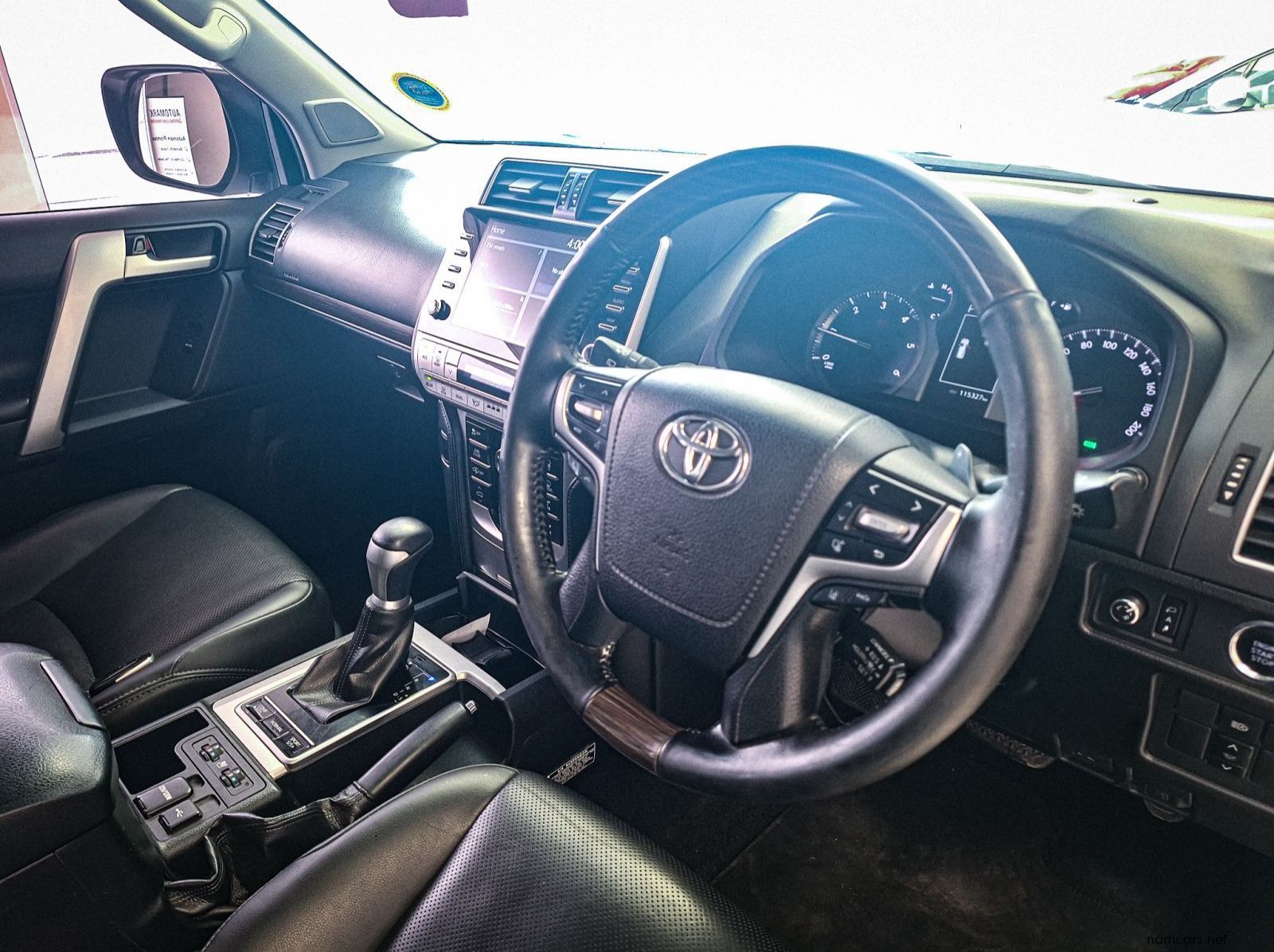 2022 Toyota Prado 2.8GD VX-L pictures