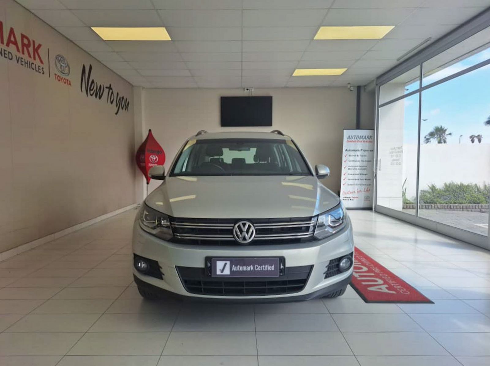 2015 Volkswagen Tiguan 2.0 TDi pictures