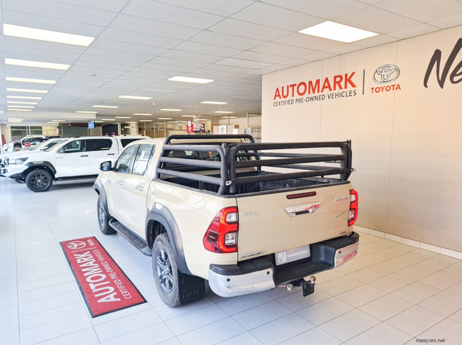 2021 Toyota Hilux Raider 2.8 4x4 AT pictures