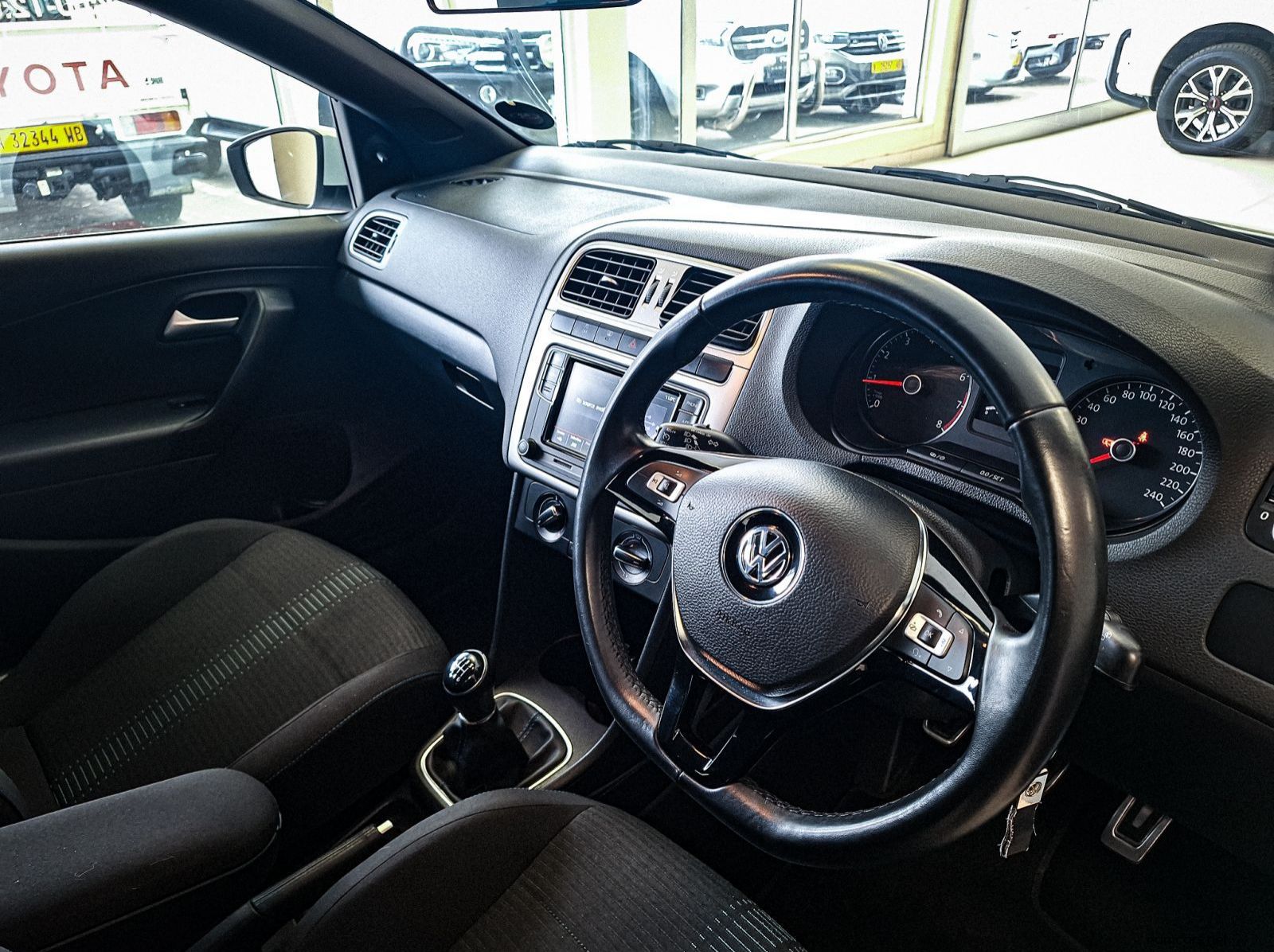 2020 Volkswagen Polo Vivo 1.0 Tsi GT MT pictures