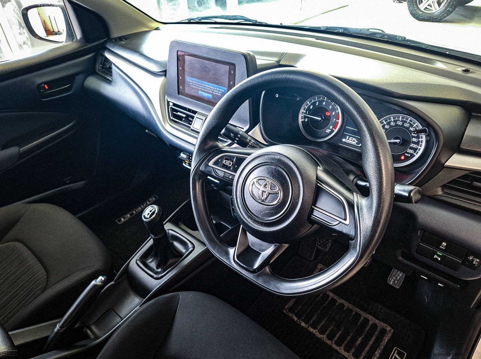 2023 Toyota Starlet 1.5 Xi MT pictures